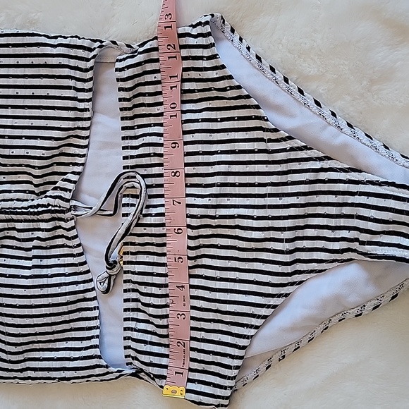 SHEIN Striped Cut-Out Bandeau One Piece Swimsuit NWOT - Picture 5 of 10